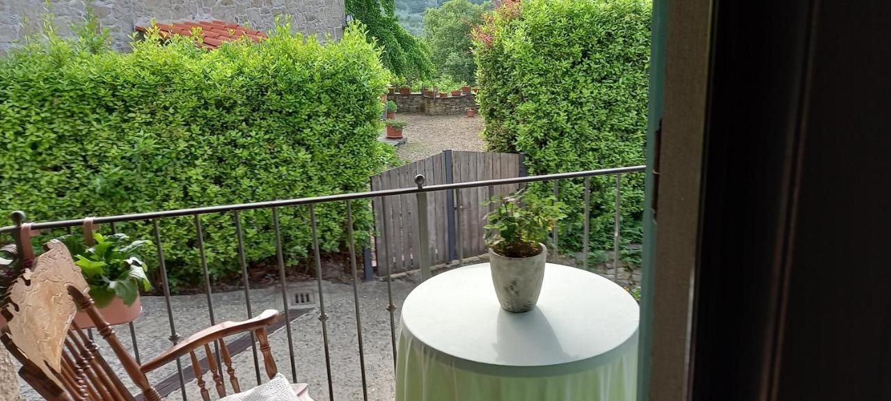 Al Casale Da Rossana Villa Santo Bagnena ภายนอก รูปภาพ